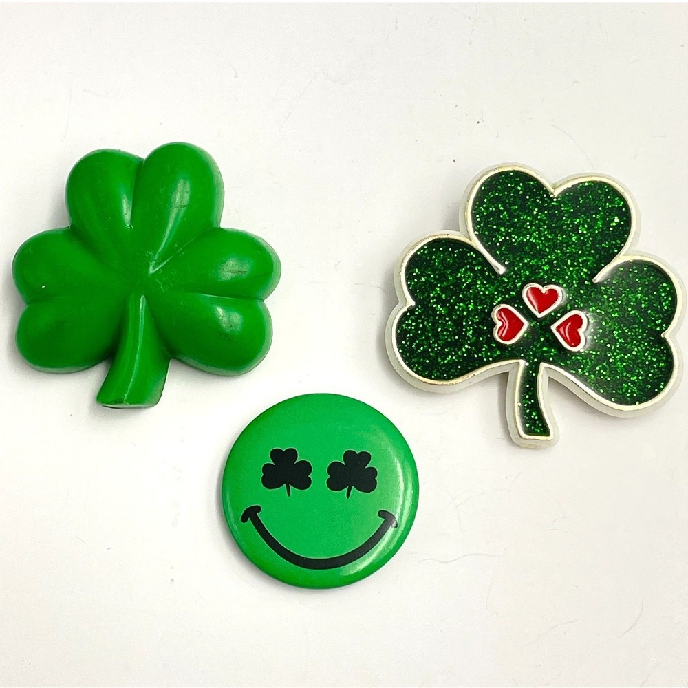 Vintage 80s Hallmark Patrick's Day Pin Shamrock Clover Hearts Smile Face Jewelry